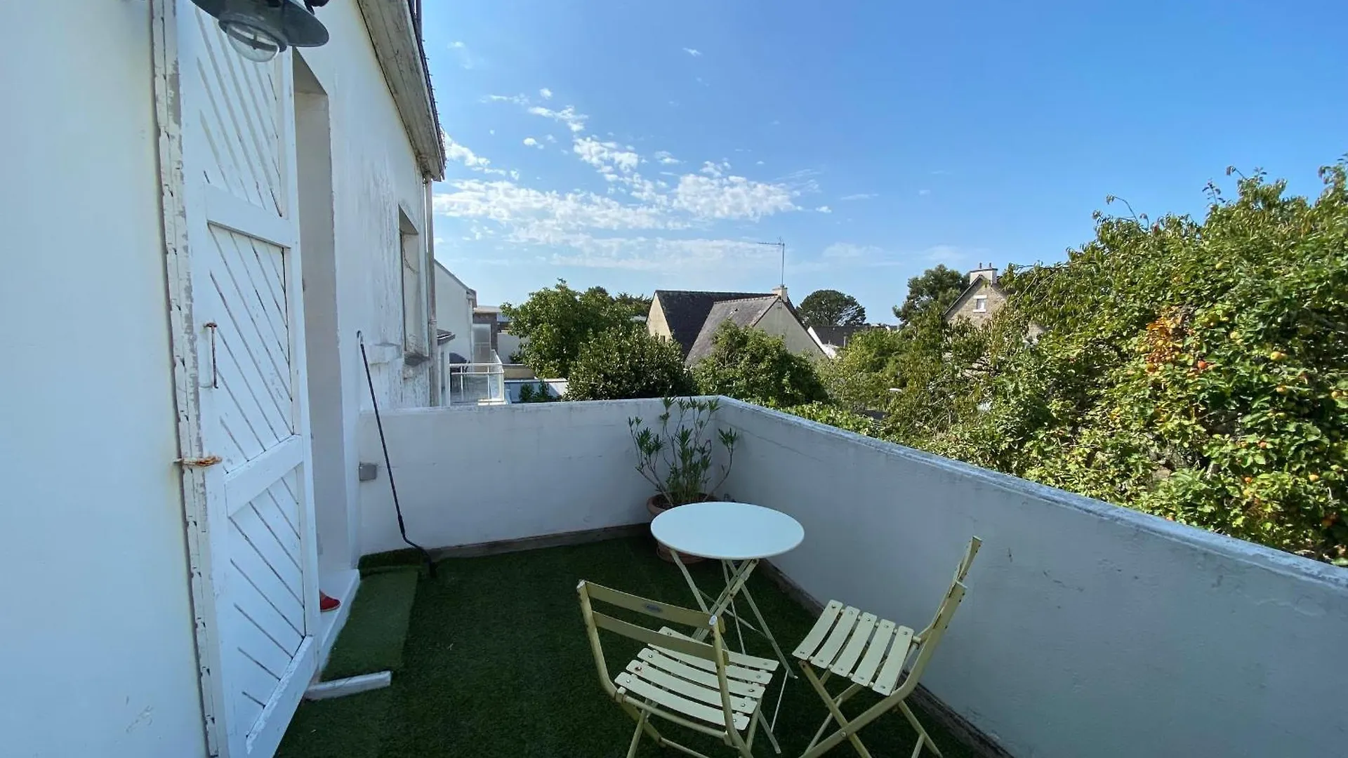 Appartement T3 Avec Terrasse, Proche Plage Et Commerces A Larmor-Plage - Fr-1-349-199 Apartment